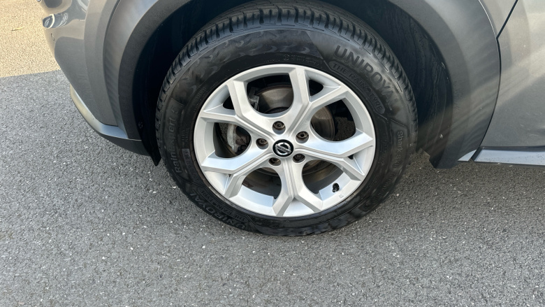 Nissan Juke 1.0 DiG-T 114 N-Connecta 5dr Petrol Hatchback